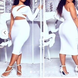 Pretty Little Things cutout midi dress Size 14